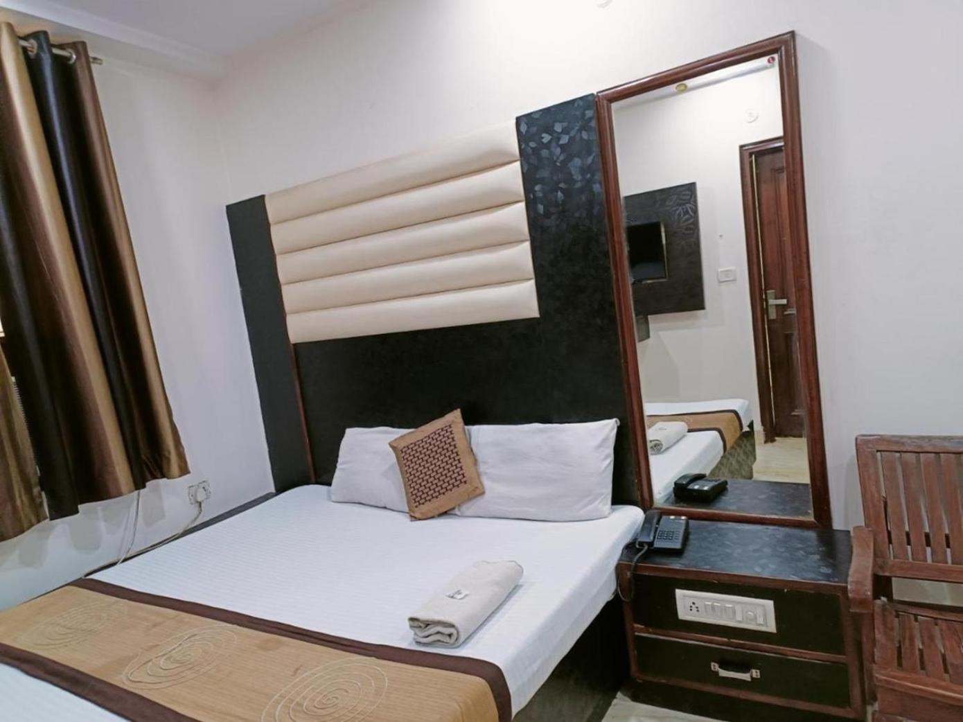 Hotel Shiva Intercontinental New Delhi Luaran gambar